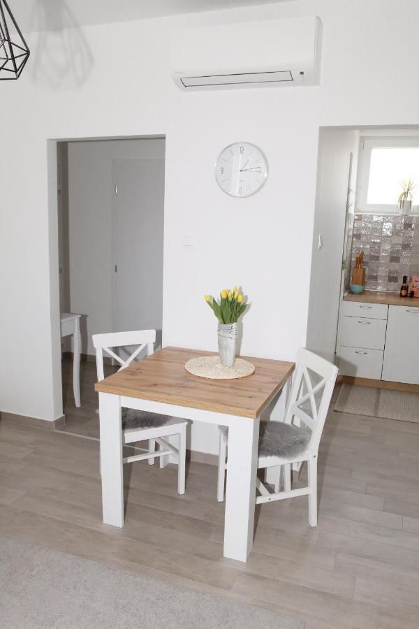 Apartman Lucija Karlovac Extérieur photo